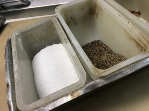 salt-and-pepper-tersiguels